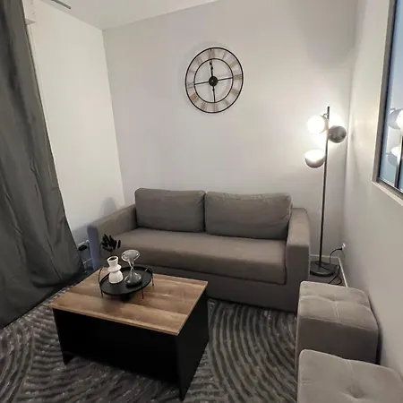 Le Confidentiel Avec Parking Apartman