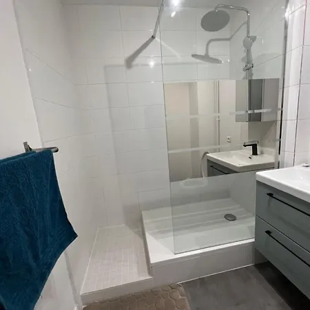 Le Confidentiel Avec Parking Reims