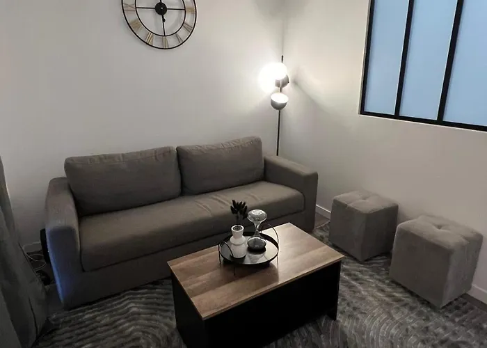 Apartment Le Confidentiel Avec Parking Reims